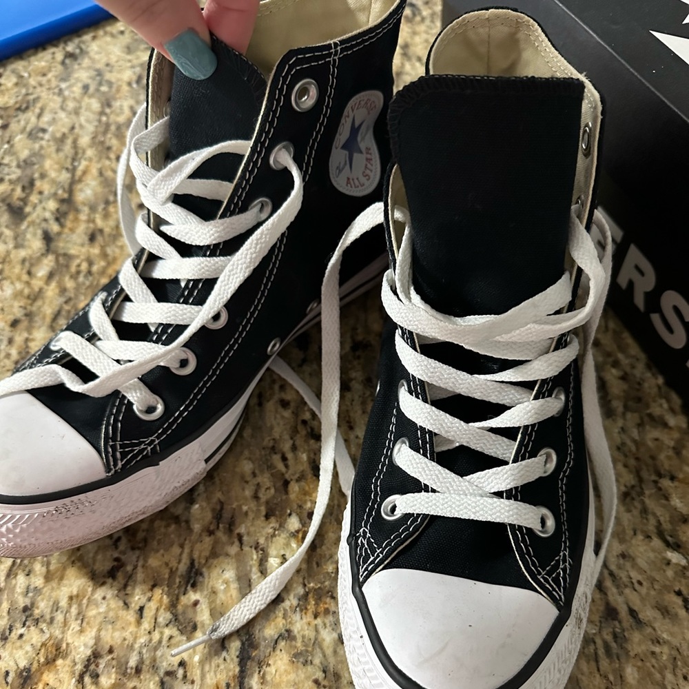 Converse size 8
